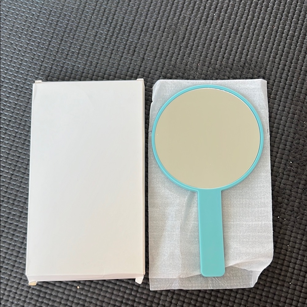 Benefit Magnifying Mirror!